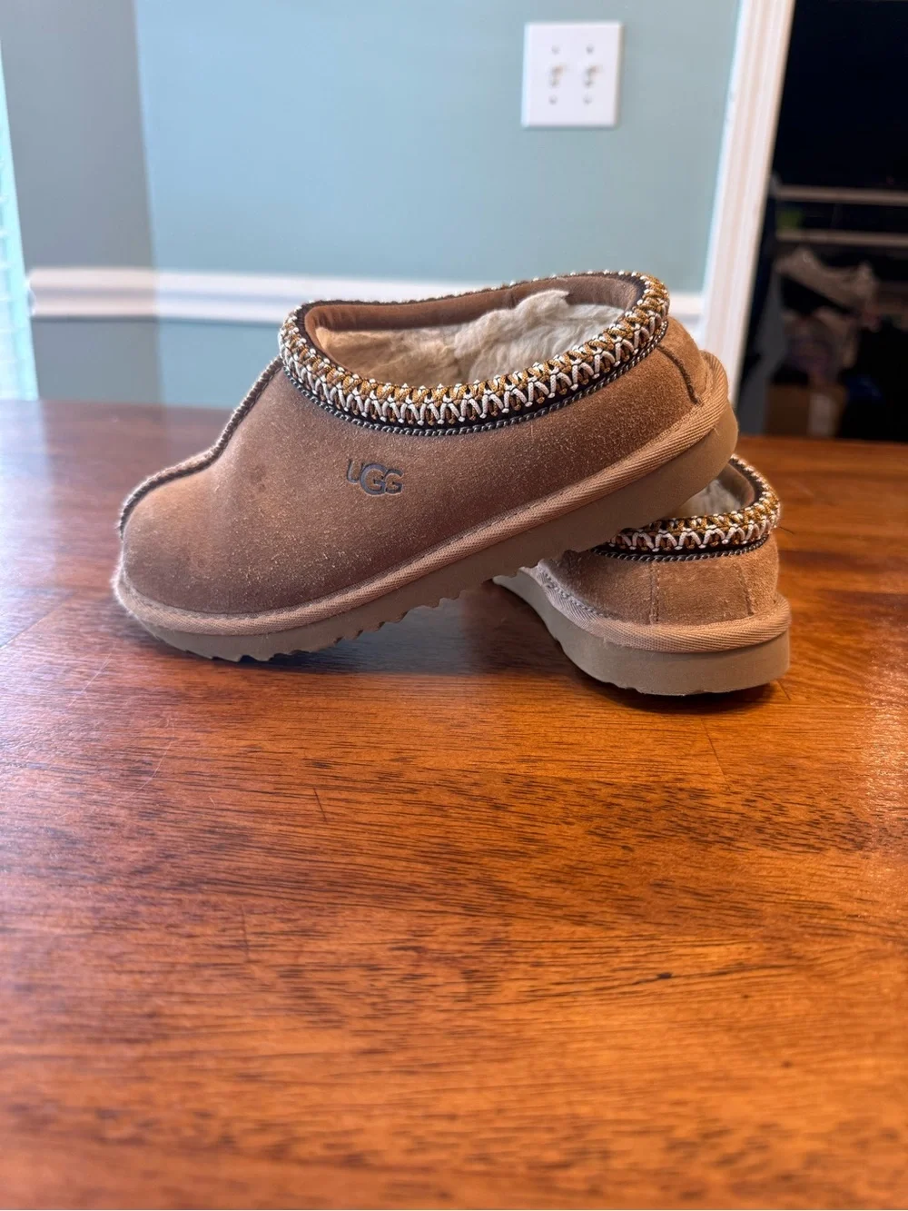 UGG Tasman II Slipper Kids Size 1 Chestnut Suede Slip On